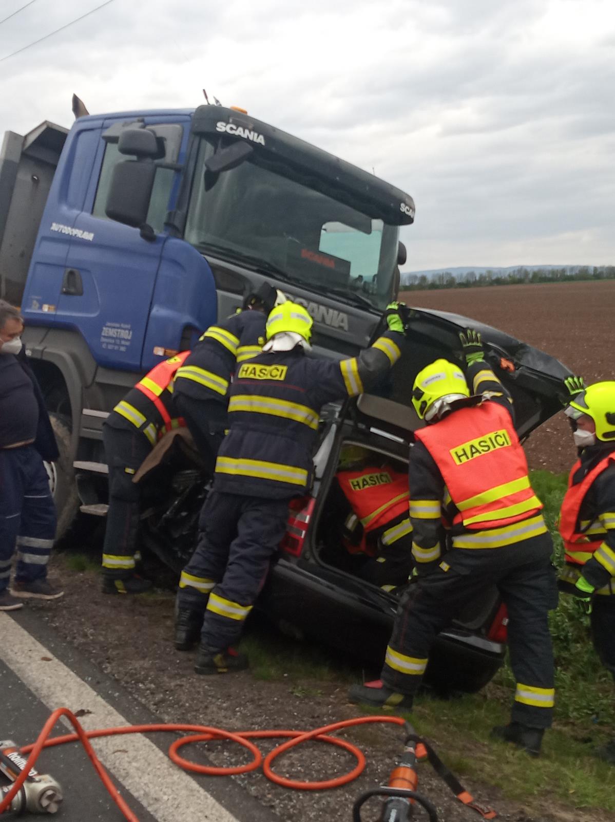 Dopravní nehoda Vysočany (3).jpg