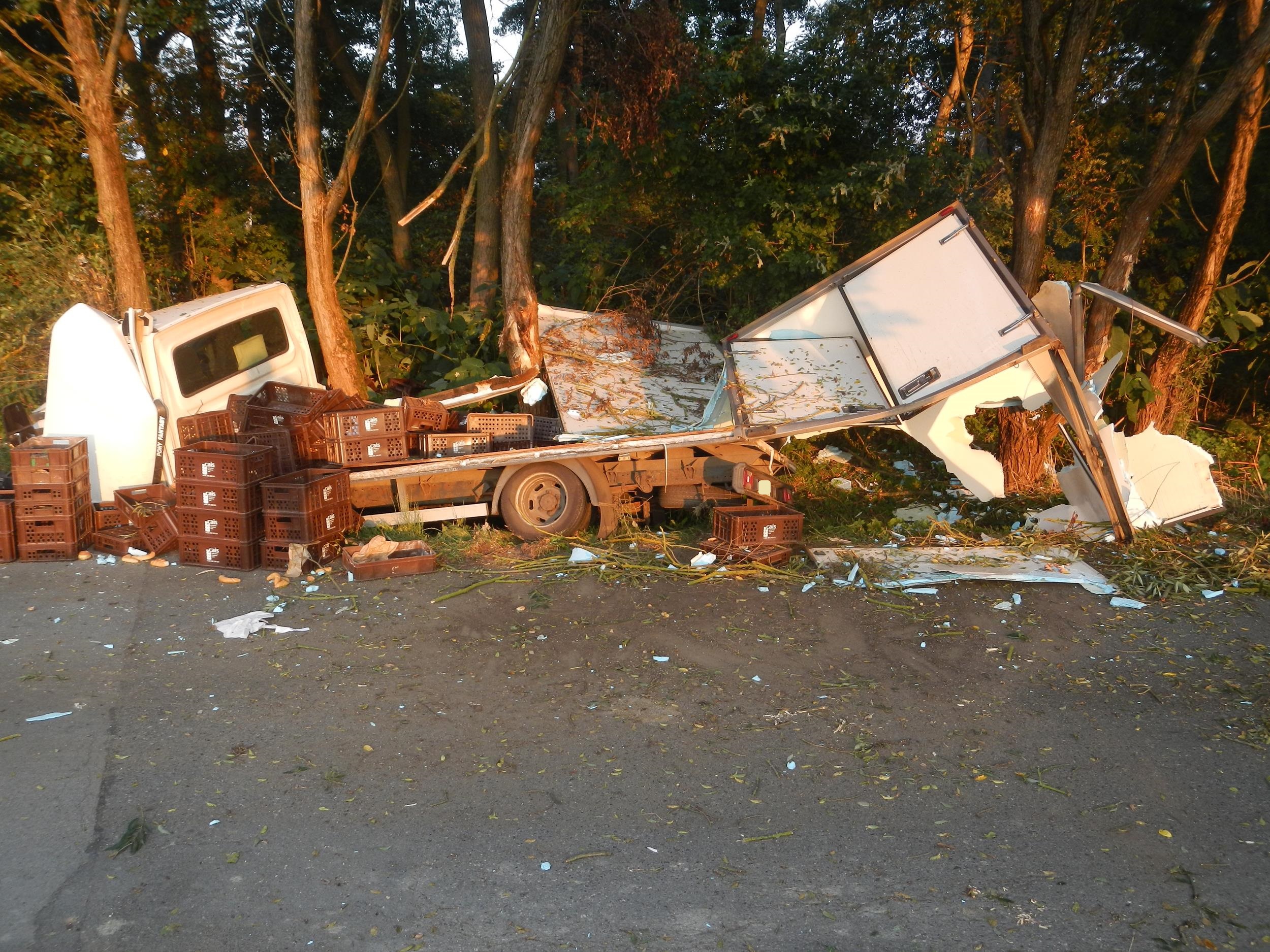 Dopravní nehoda dodávky, Lhota pod Horami - 14. 9. 2016 (3).JPG