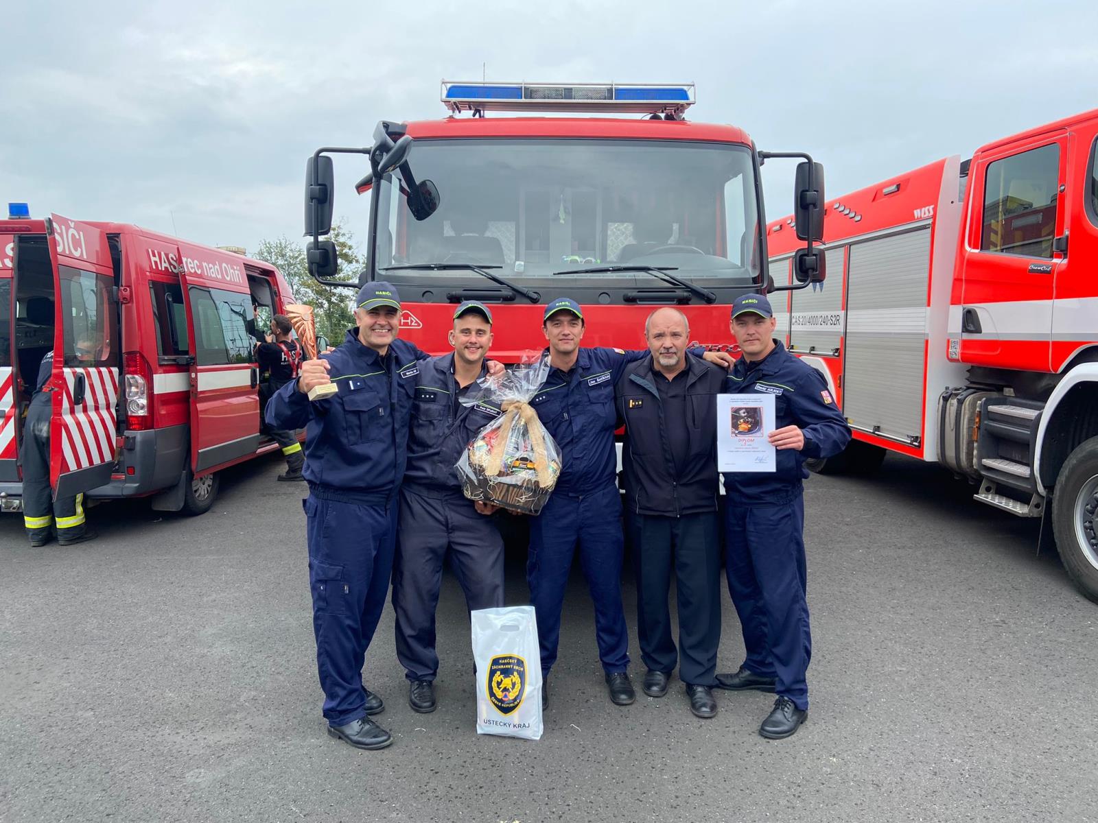 Družstvo ÚO Teplice.jpg