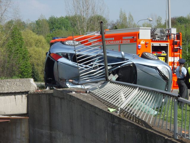 Foto menší/DNvyproštěníOstrava 7.JPG
