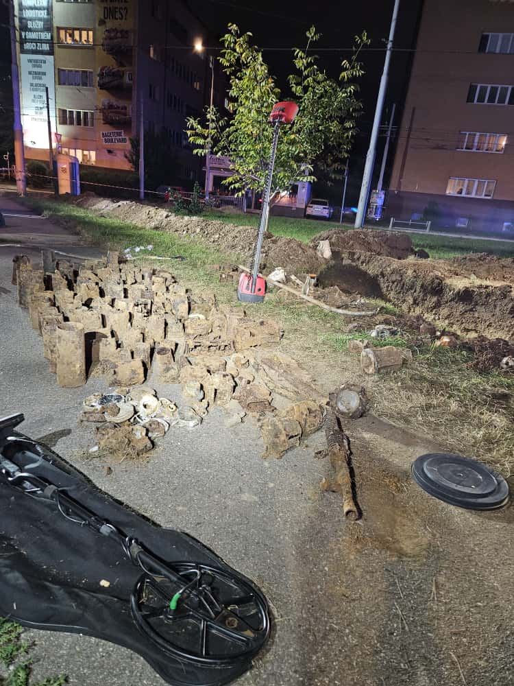 Fragmenty munice (6).jpeg