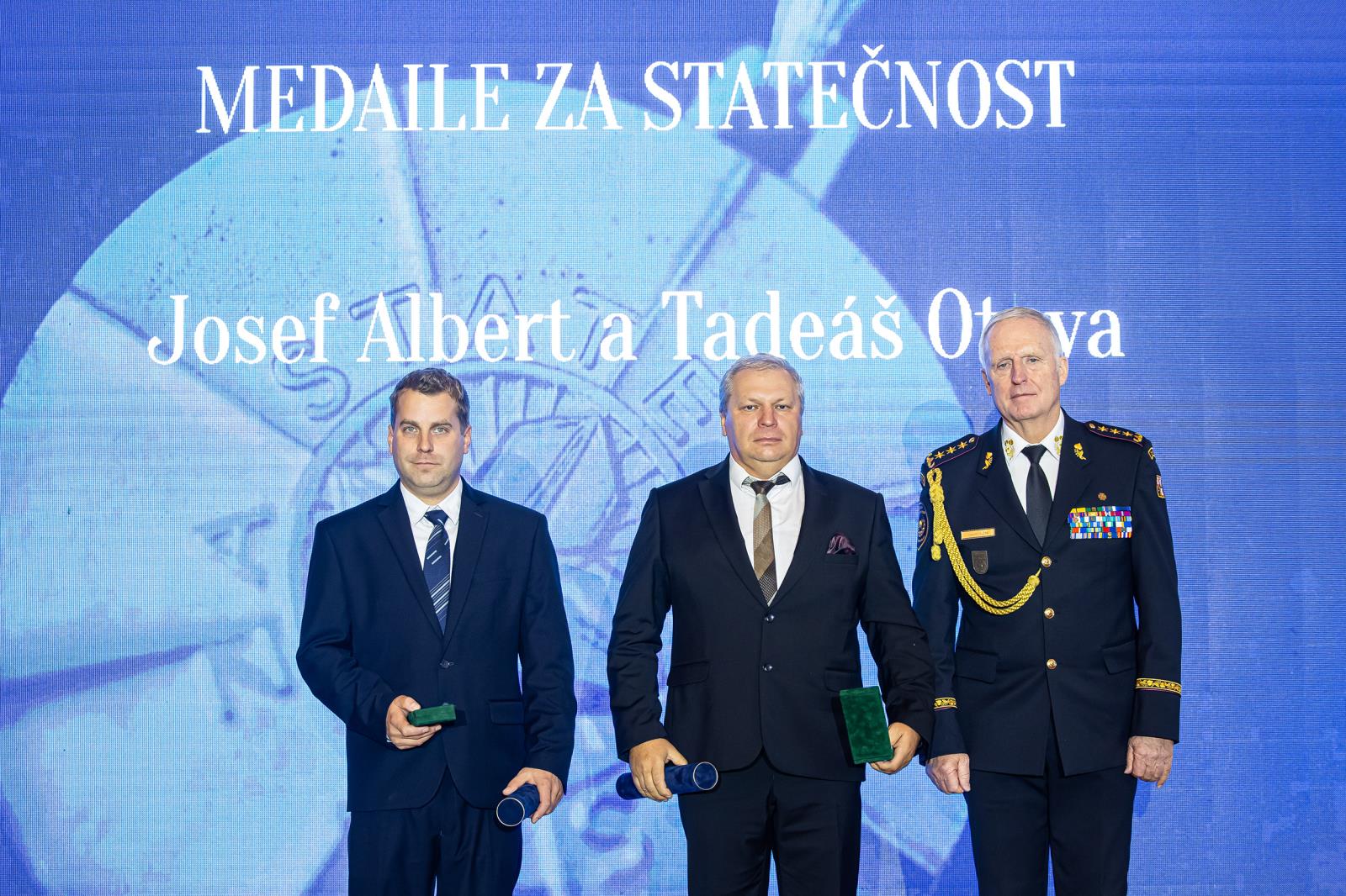 Generální ředitel hasičů předal nejvyšší ocenění Hasičského záchranného sboru České republiky