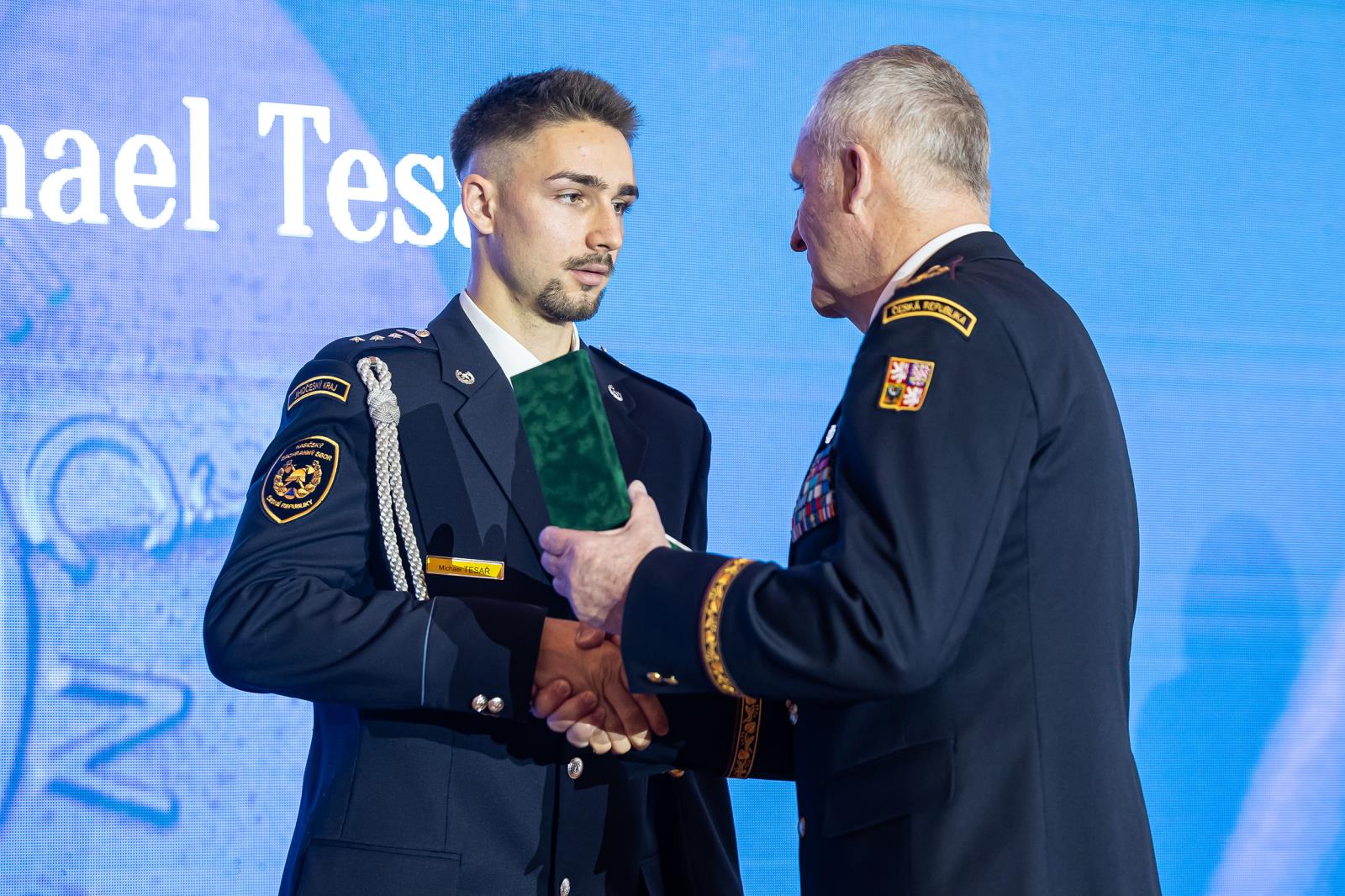 Generální ředitel hasičů předal nejvyšší ocenění Hasičského záchranného sboru České republiky