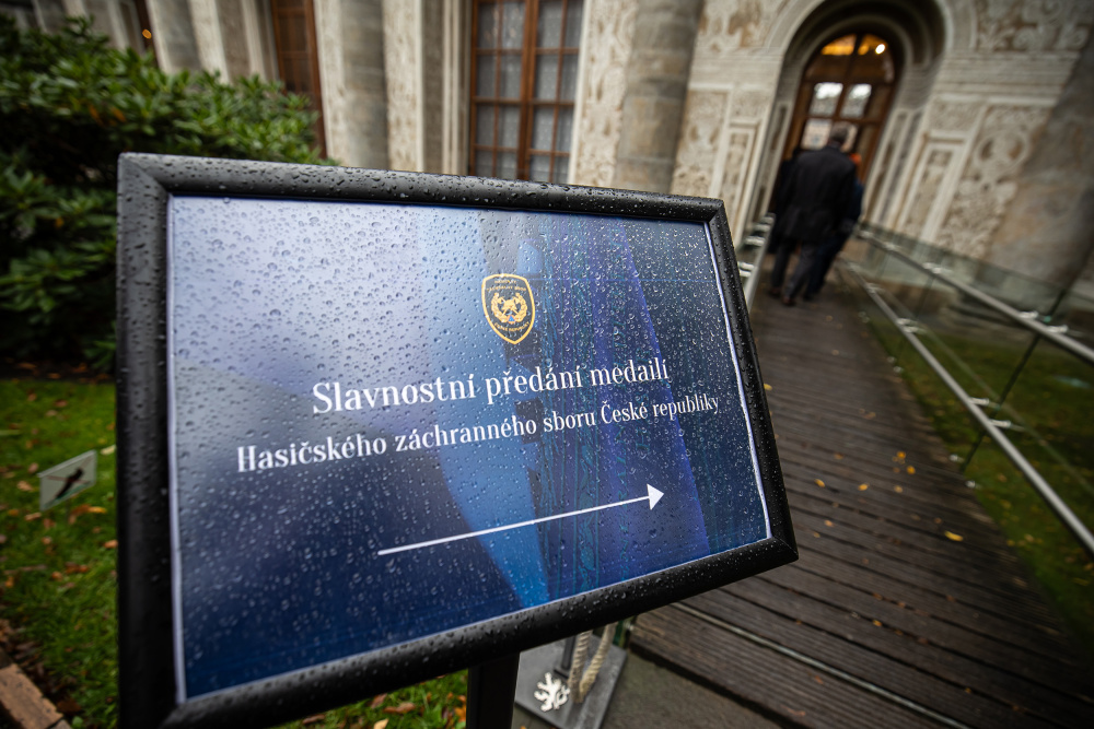 Generální ředitel hasičů předal nejvyšší ocenění Hasičského záchranného sboru České republiky