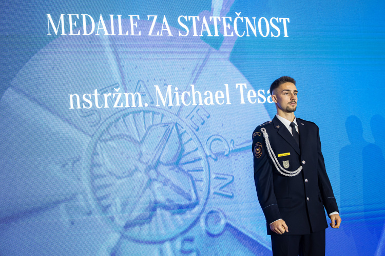 Generální ředitel hasičů předal nejvyšší ocenění Hasičského záchranného sboru České republiky