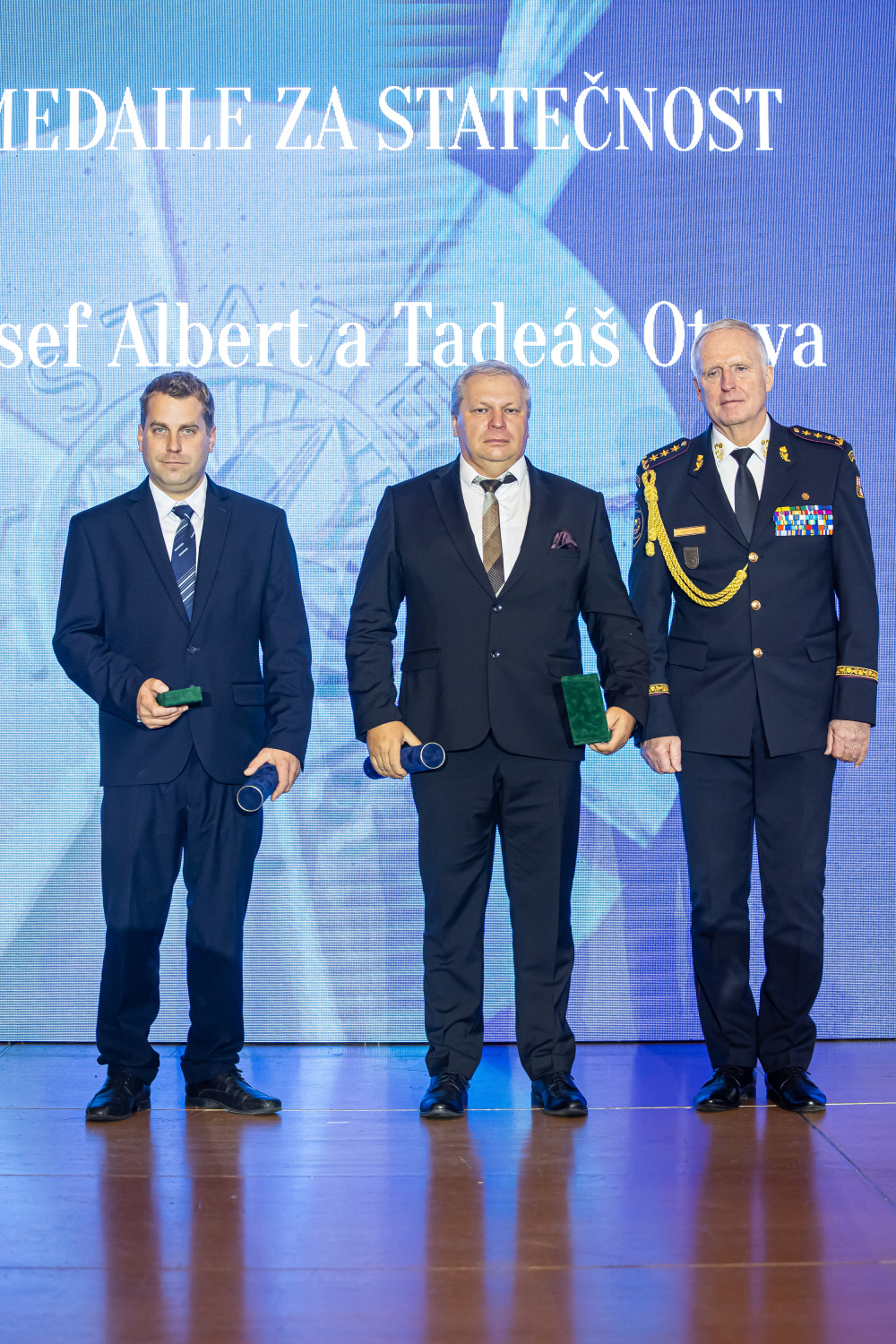 Generální ředitel hasičů předal nejvyšší ocenění Hasičského záchranného sboru České republiky