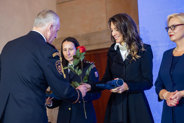 Generální ředitel hasičů předal nejvyšší ocenění Hasičského záchranného sboru České republiky