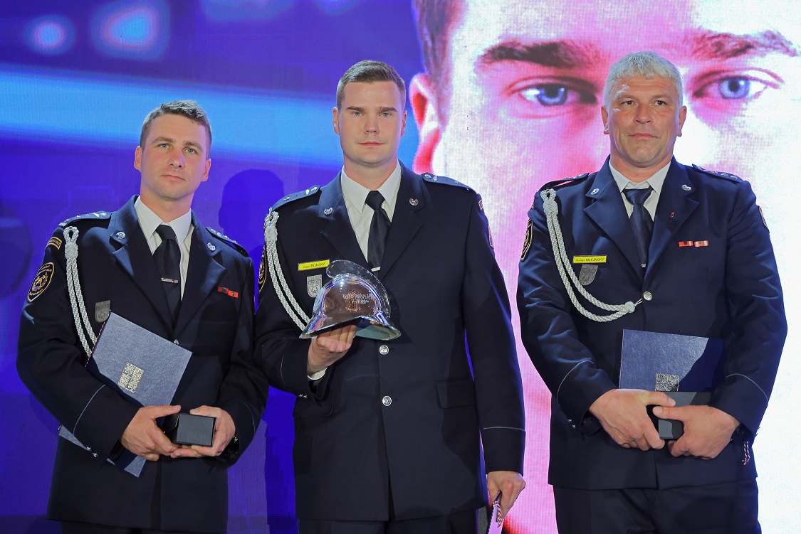 Hasič roku 2024_společná fotografie (2).jpg