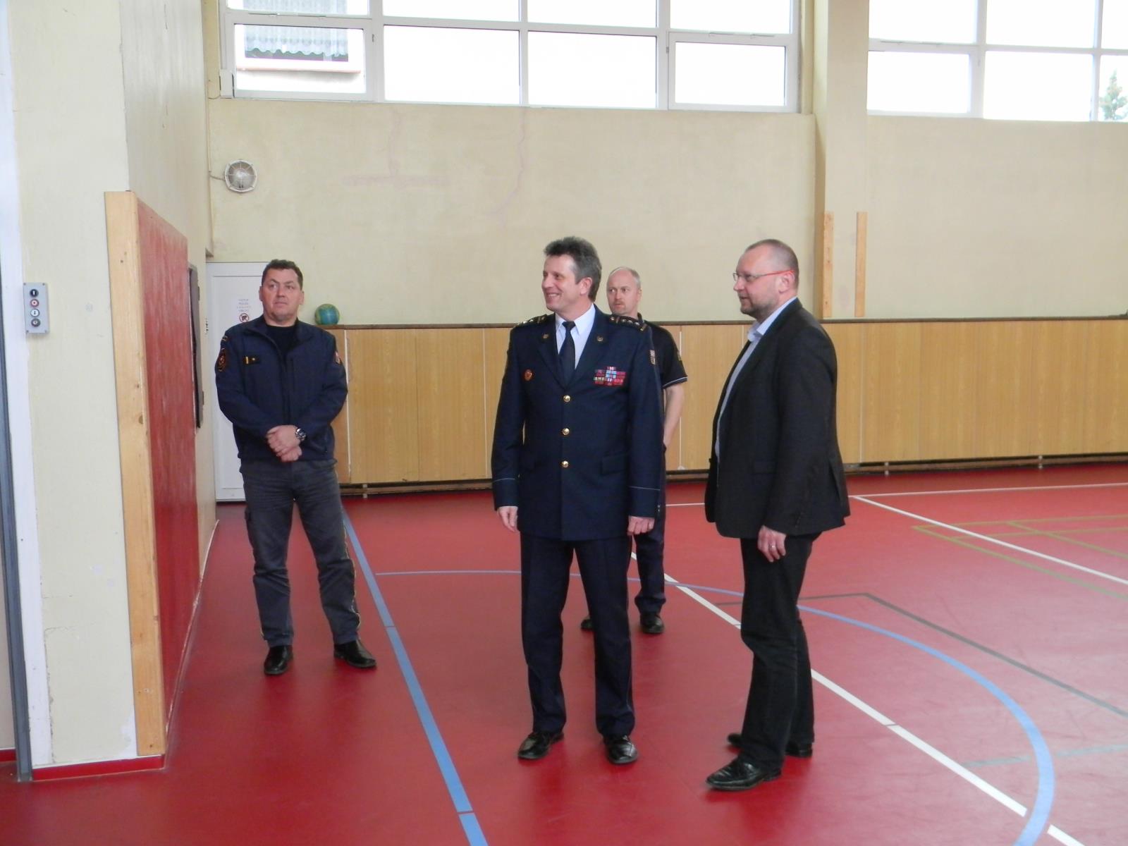 J. Bartošek na stanici v Písku - 12. 3. 2018 (1).JPG