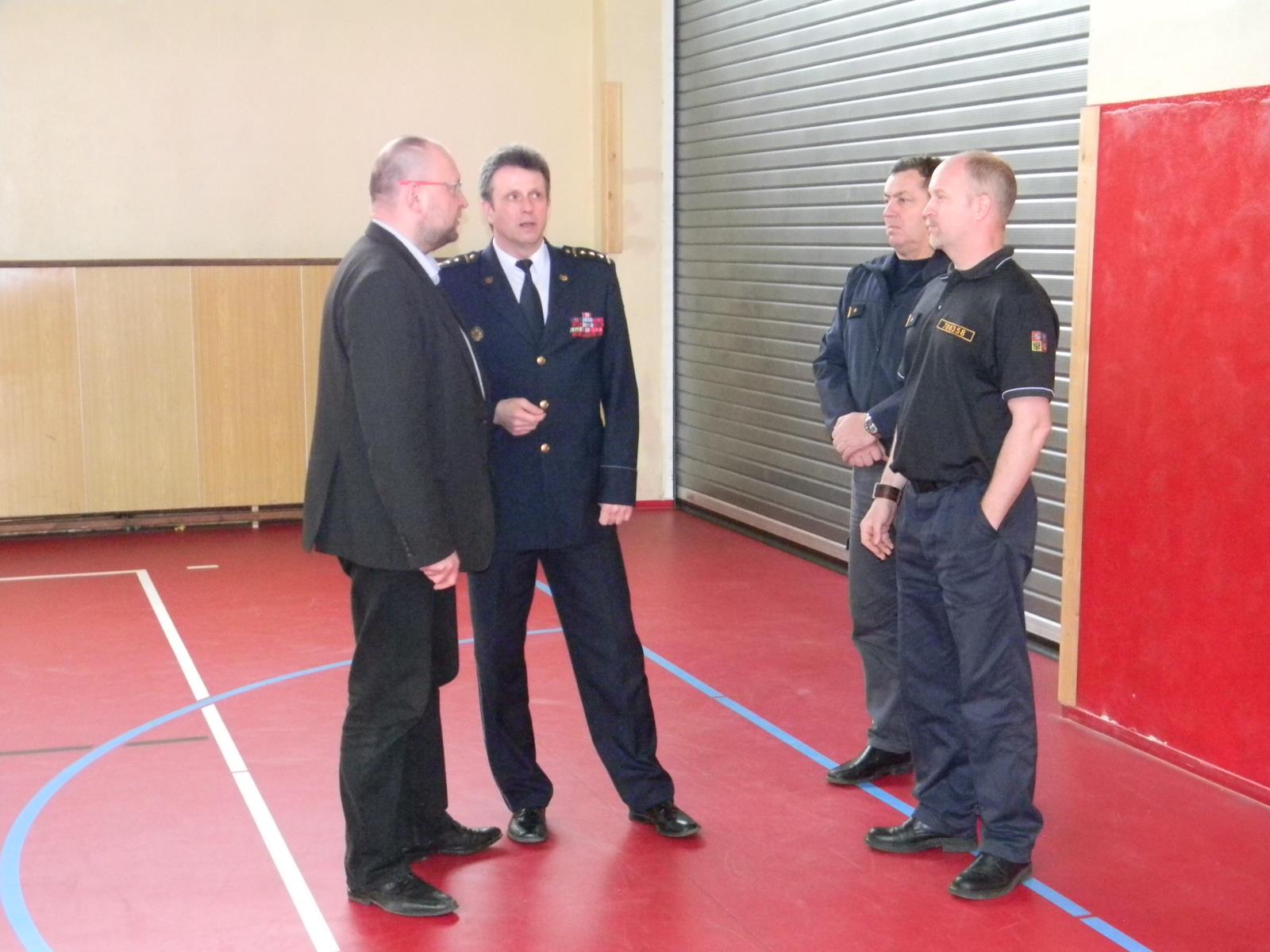 J. Bartošek na stanici v Písku - 12. 3. 2018 (4).JPG