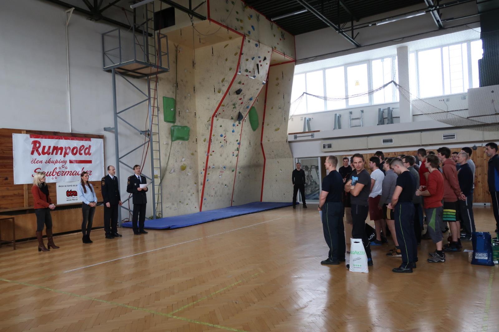 Krajská soutěž HZS Jihočeského kraje v lezení, Tábor - 13. 2. 2019 (13).JPG