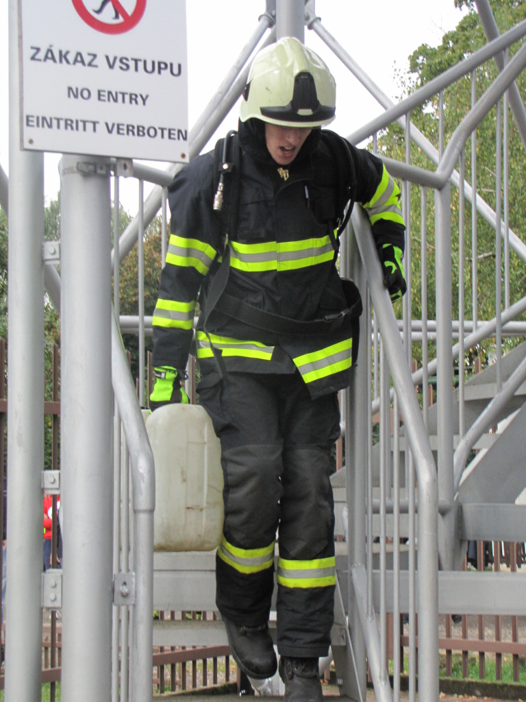 Krajská soutěž HZS KHk a PAk v TFA (13).jpg