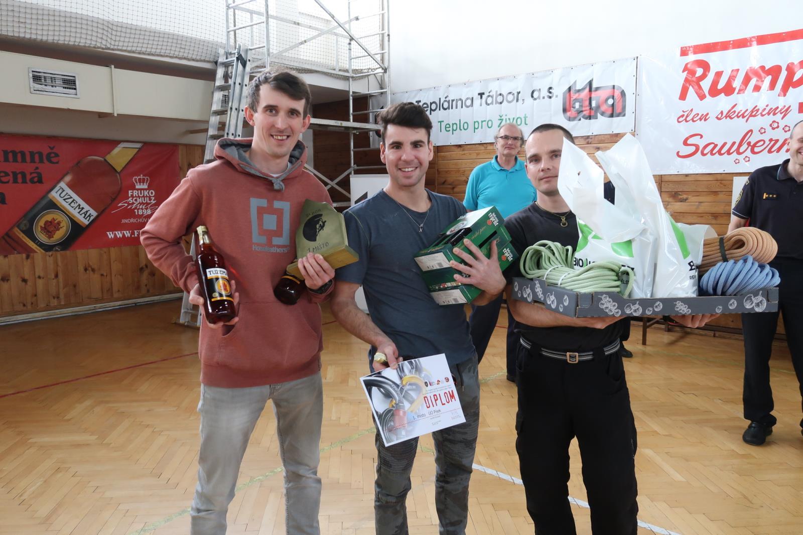 Krajská soutěž v lezení, Tábor - 18. 2. 2020 (8).JPG