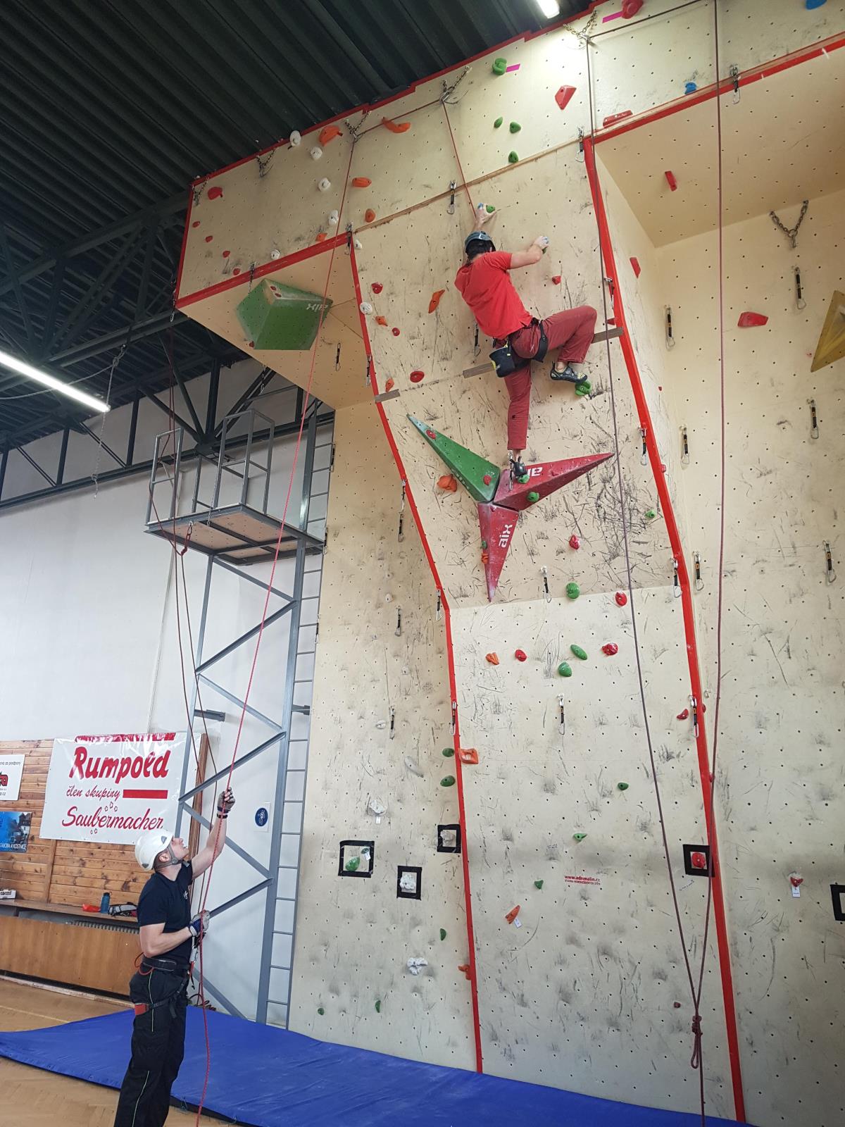 Krajská soutěž v lezení, Tábor - 27. 3. 2018 (20).jpg