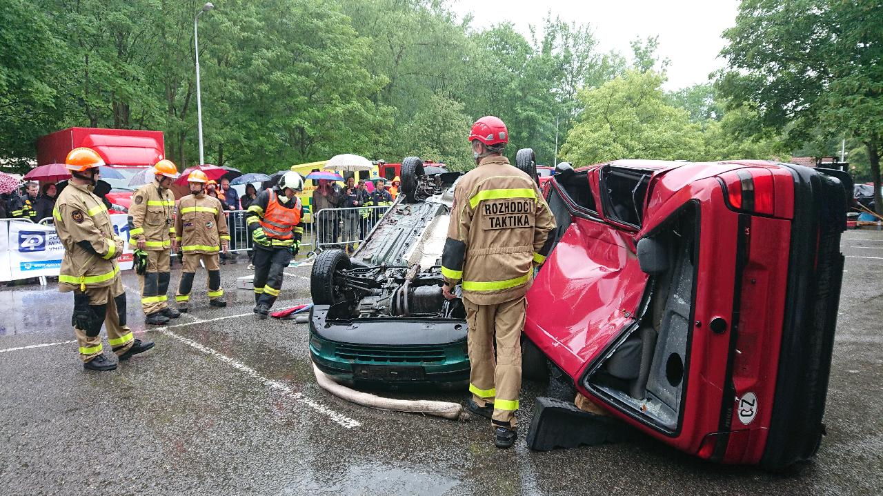 Krajská soutěž ve vyprošťování, Český Krumlov - 17. 5. 2018 (1).JPG