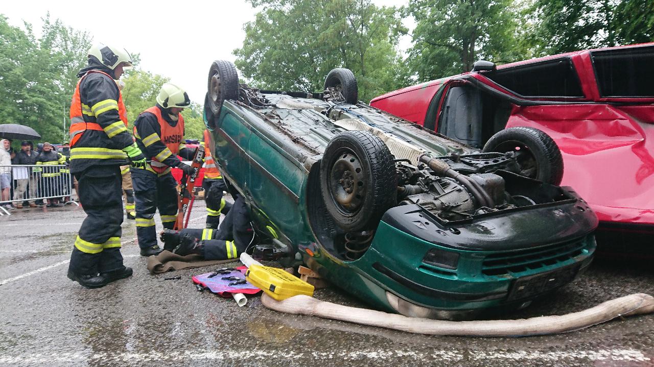 Krajská soutěž ve vyprošťování, Český Krumlov - 17. 5. 2018 (2).JPG