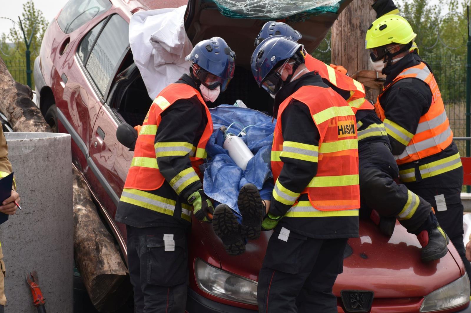 Krajská soutěž vyprošťování (10).jpg