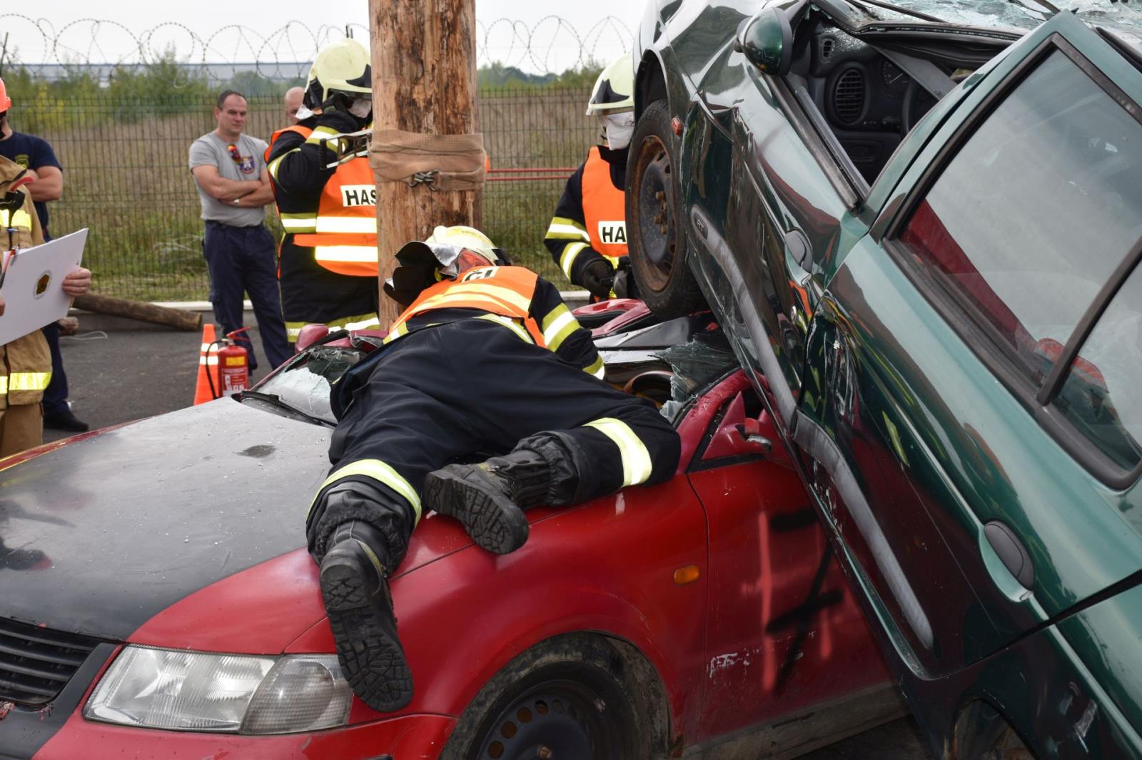 Krajská soutěž vyprošťování (14).jpg