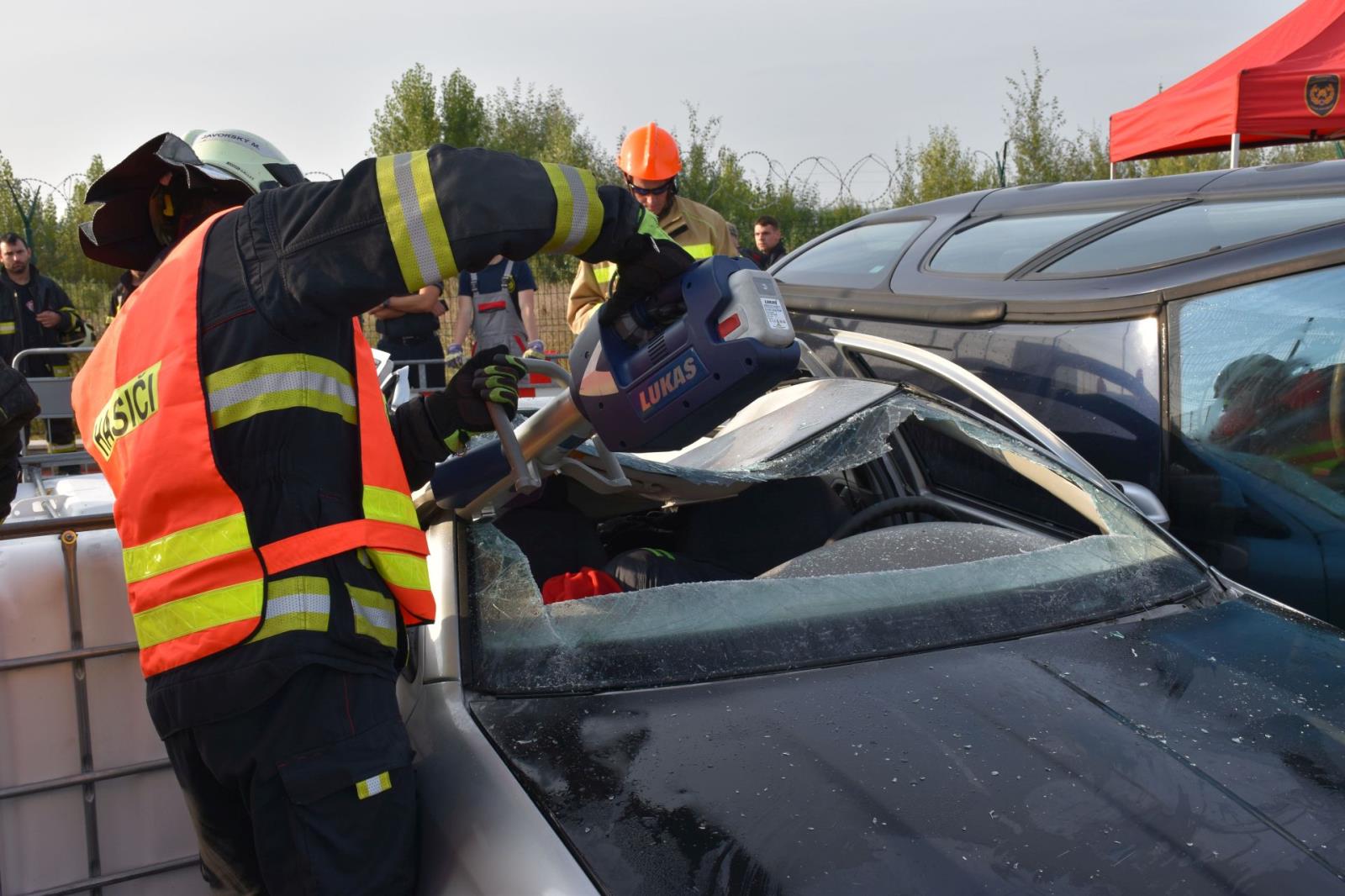 Krajská soutěž vyprošťování (2).jpg