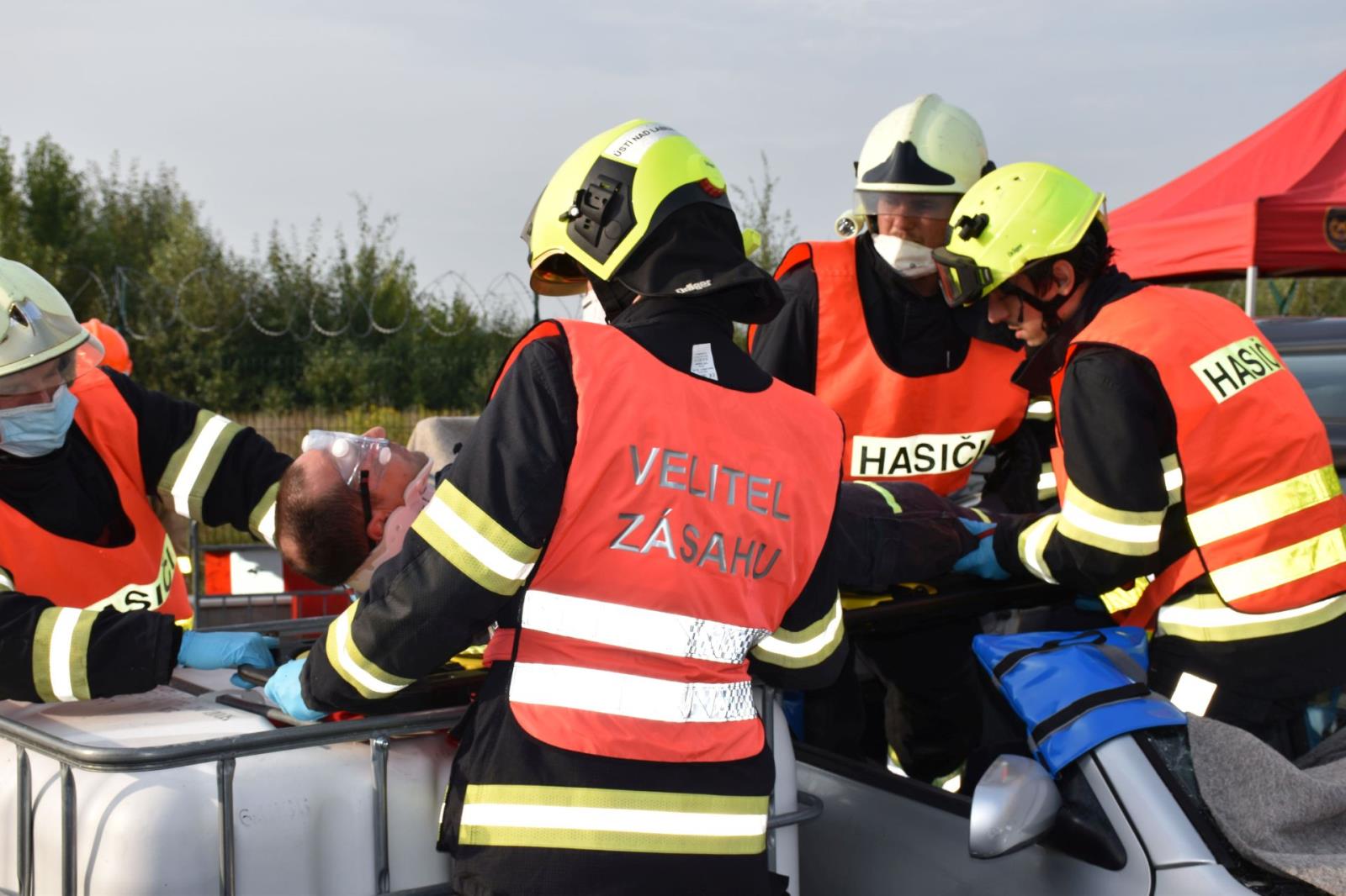 Krajská soutěž vyprošťování (3).jpg