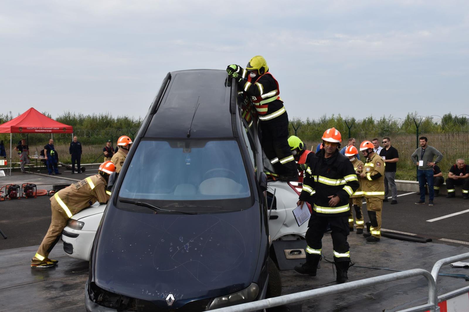 Krajská soutěž vyprošťování (8).jpg