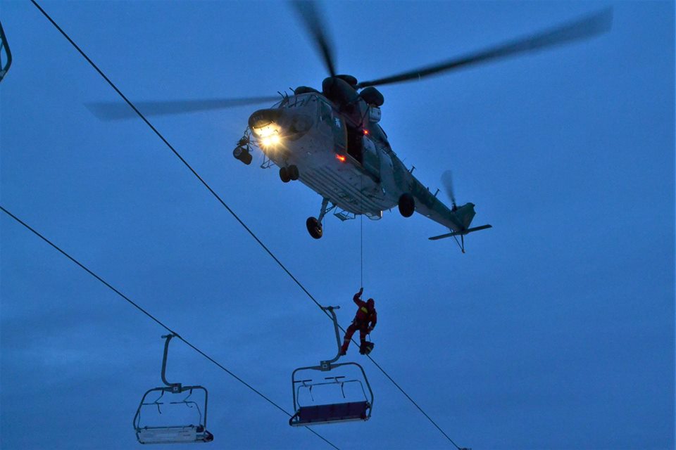 Leteční záchranáři - výcvik, Lipno - 20. a 21. 2. 2019 (6).jpg