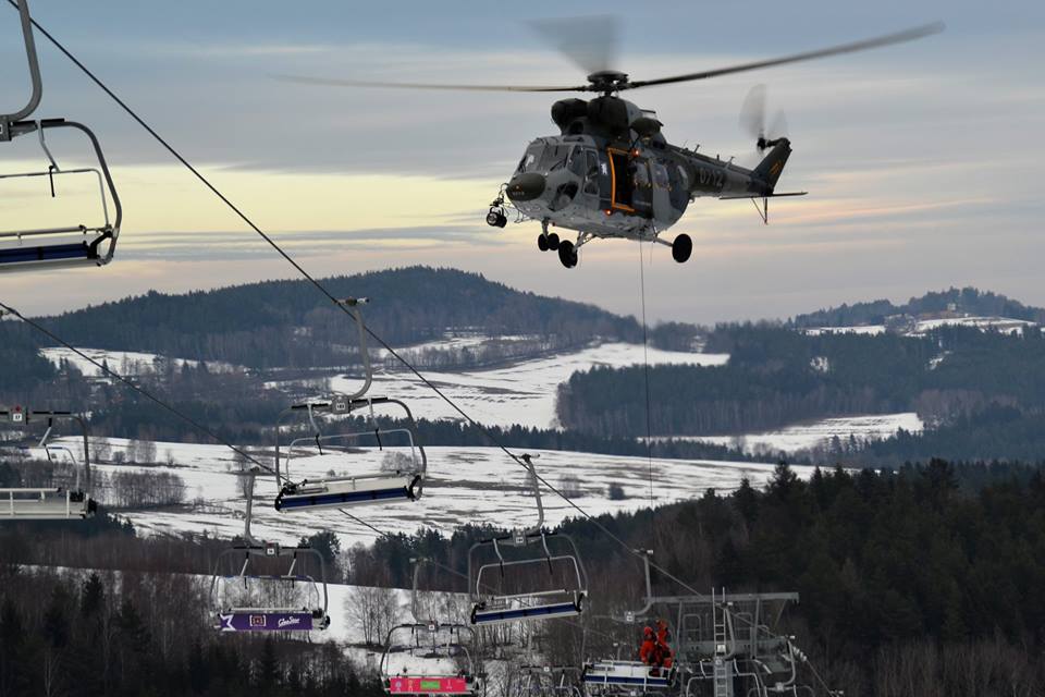 Leteční záchranáři - výcvik, Lipno - 20. a 21. 2. 2019 (5).jpg