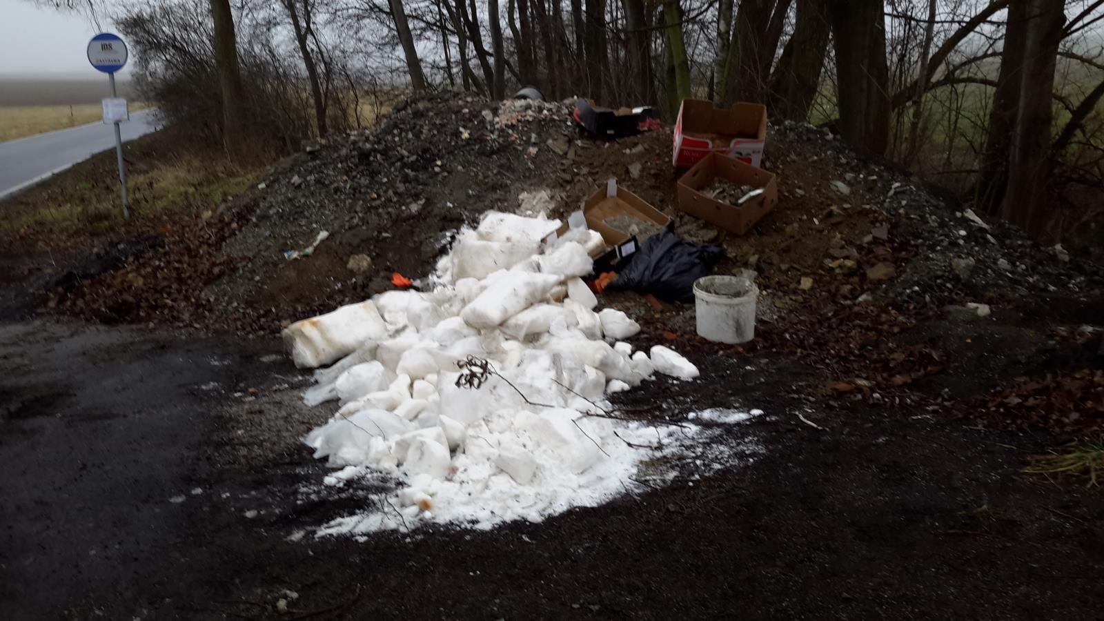 Likvidace látky, Dolní Třebonín - 7. 1. 2018 (1).jpg