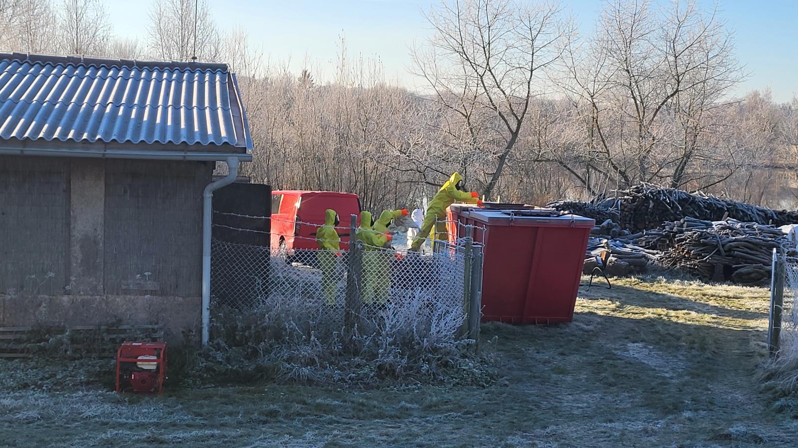 Likvidace ptačí chřipky, Blatná - 19. 11. 2025 (4).jpg