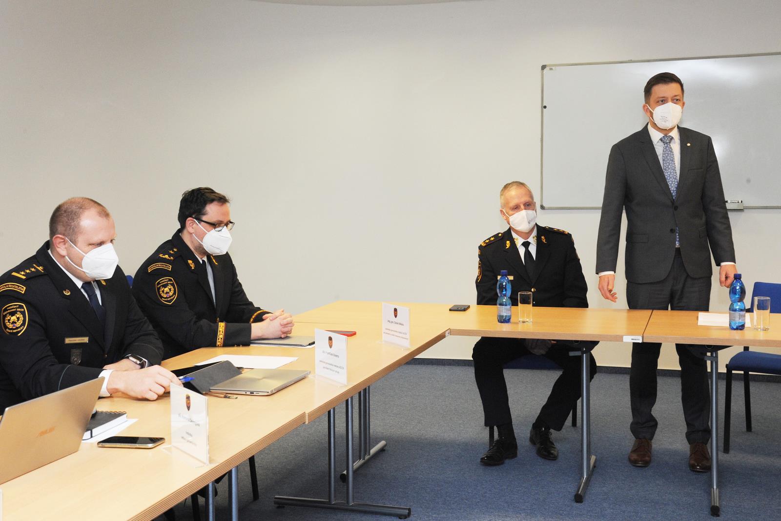 Ministr vnitra Vít Rakušan se setkal s vedením HZS ČR(4).JPG
