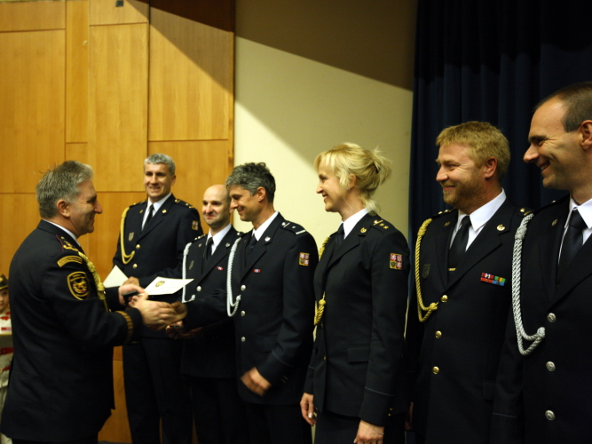 Mistři HZS ČR ve volejbalu 2017 (4).JPG