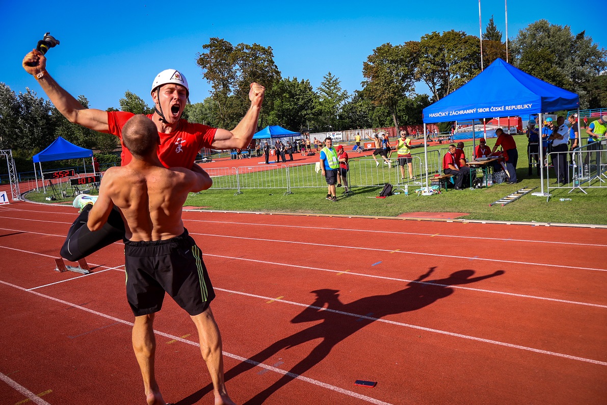 Na Mistrovství ČR v požárním sportu padaly rekordy. Titul získal HZS MSK