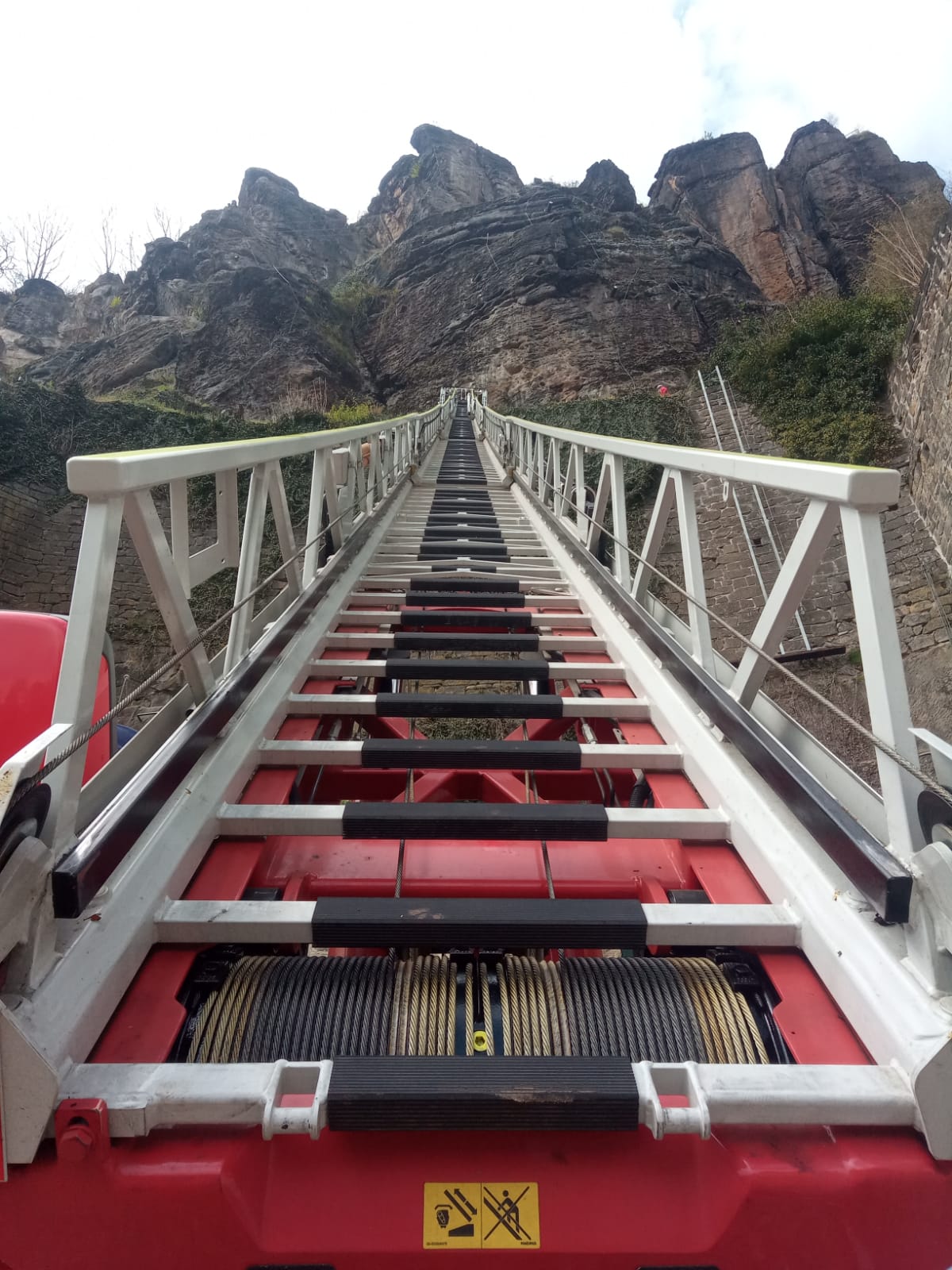 Nácvik záchrany osoby (1).jpg