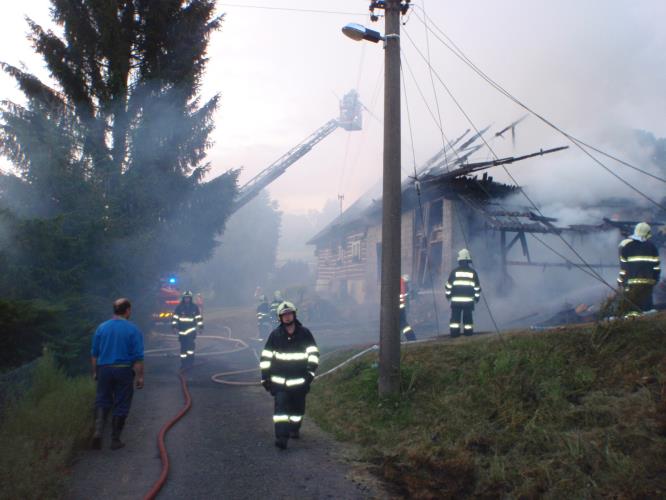 Nová Ves n.P.-20.7.-požár4.jpg