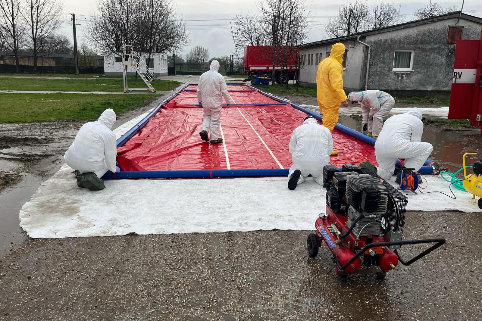 Odřad HZS ČR - epidemie slintavky a kulhavky na Slovensku