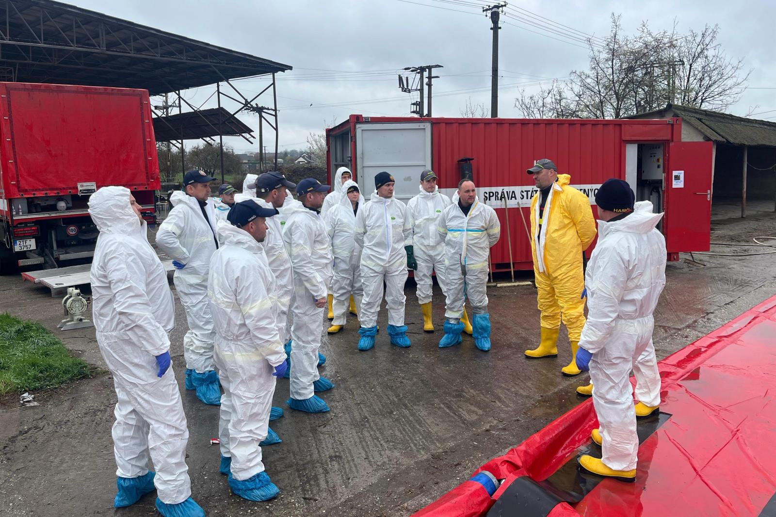 Odřad HZS ČR - epidemie slintavky a kulhavky na Slovensku