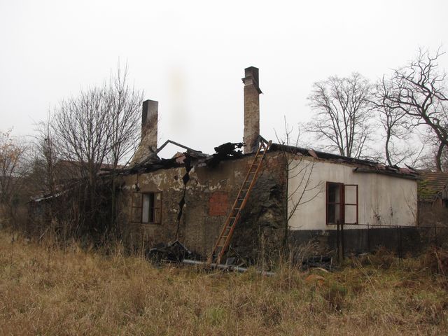 Požár fary Předslav