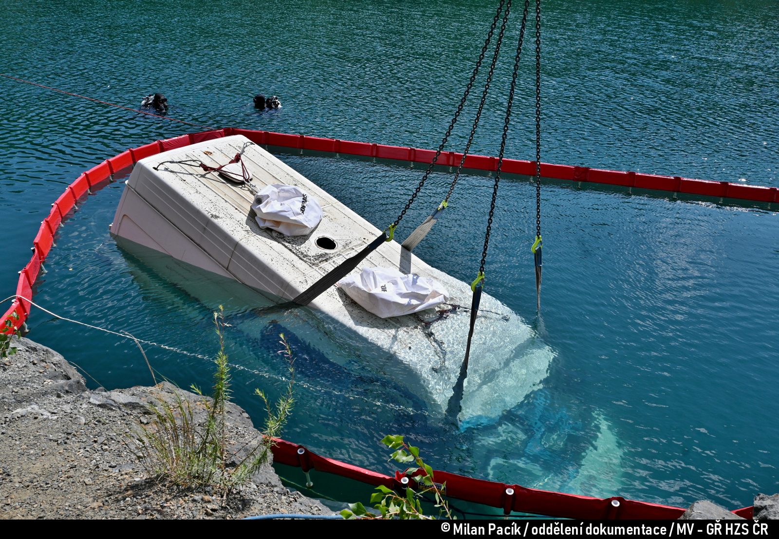 Postupné zaplavení a potopení vozidla .jpg