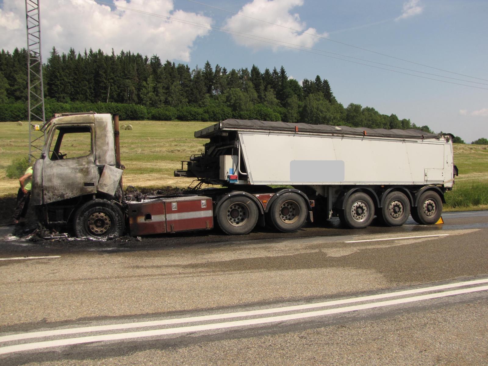 Požár NA, Hořice na Šumavě - 21. 6. 2017 (3).JPG