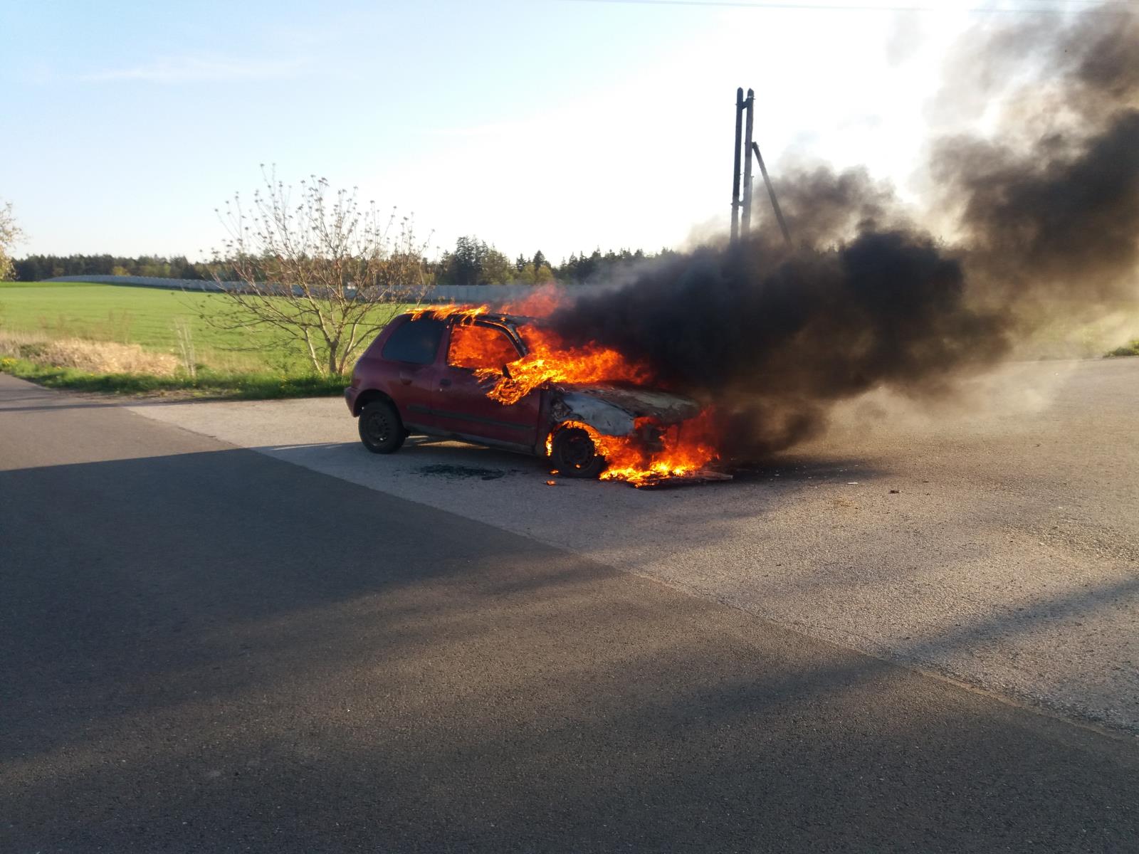 Požár OA, Červený Dvůr - 27. 4. 2018 (5).jpg