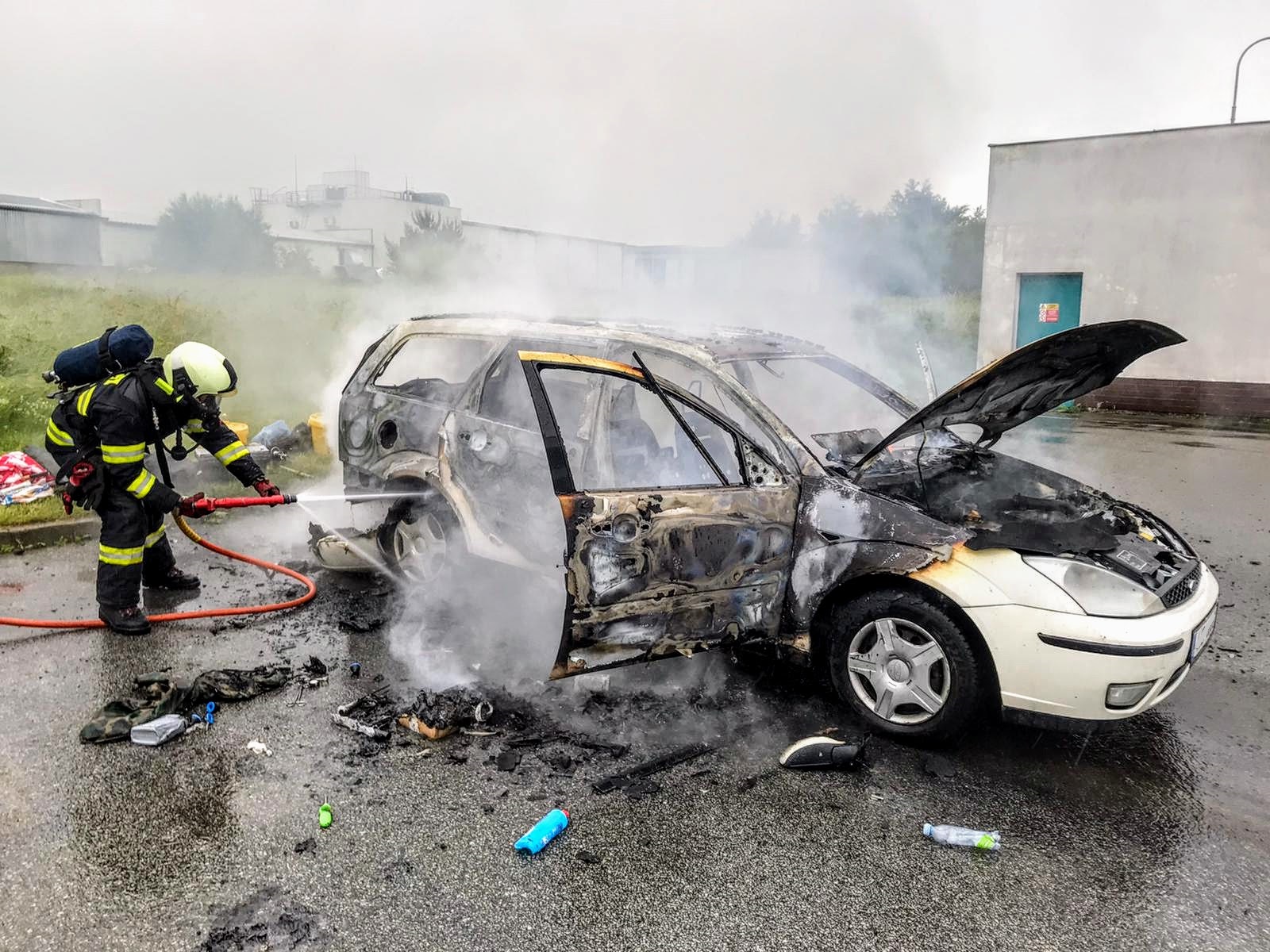 Požár OA, Dolní Pěna - 10. 6. 2020 (3).jpg