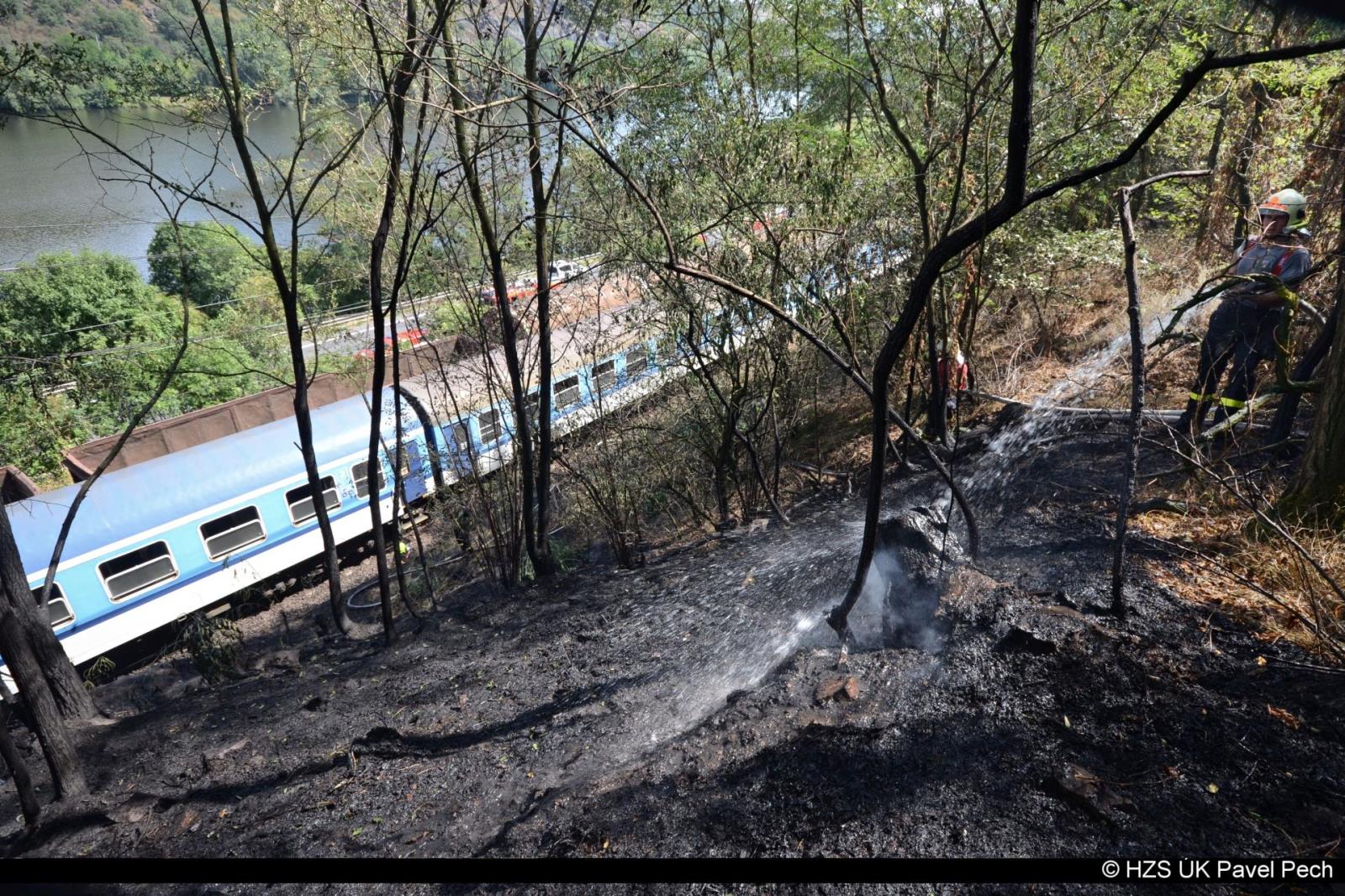 Požár Prackovice nad Labem (6).jpg