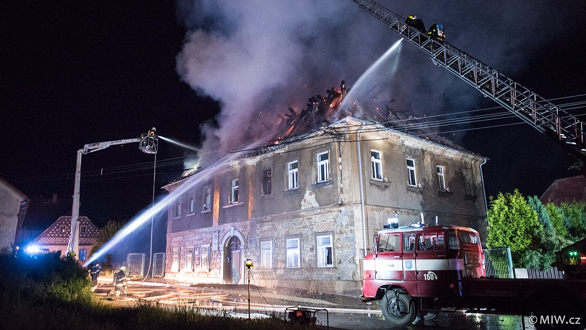 Požár Starý Jiříkov (2).jpg