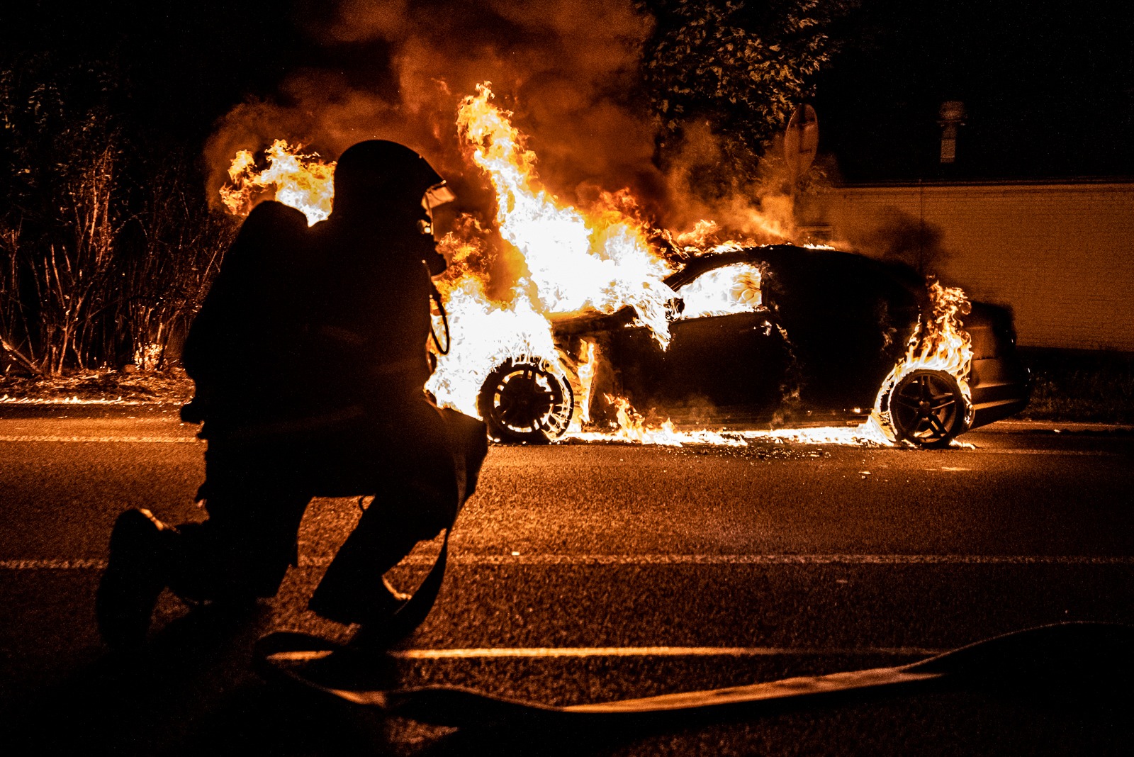 Požár auta Dolní Podluží (1).JPG