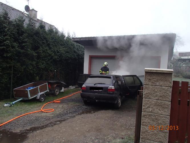 Požár auta Lužný 2.jpg