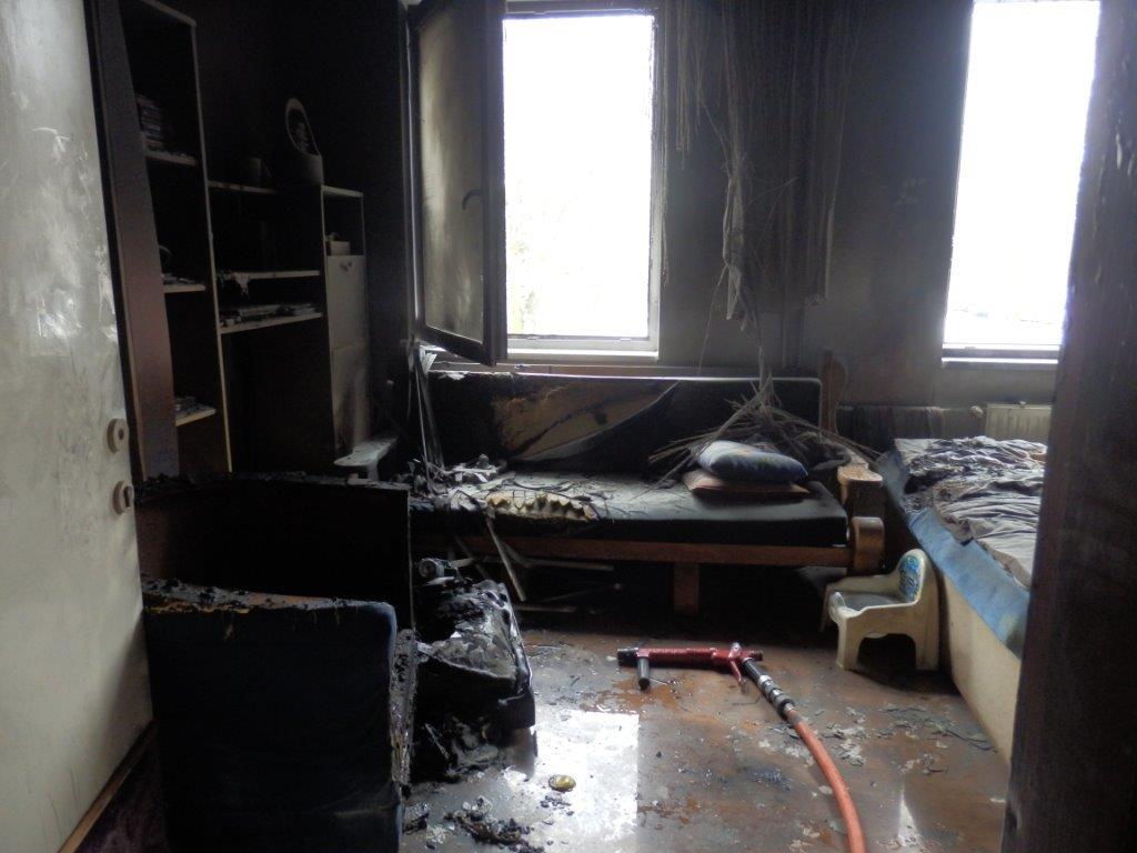 Požár bytu, Jindřichův Hradec - 20. 12. 2016 (2).jpg