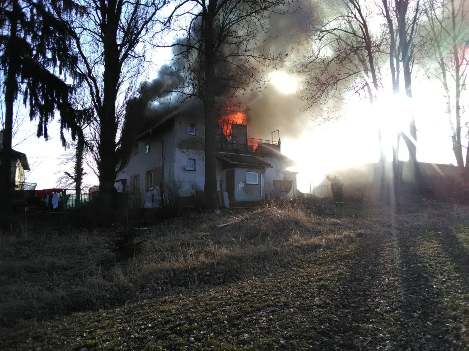 Požár domu, Strakonice - 2. 3. 2021 (1).jpg