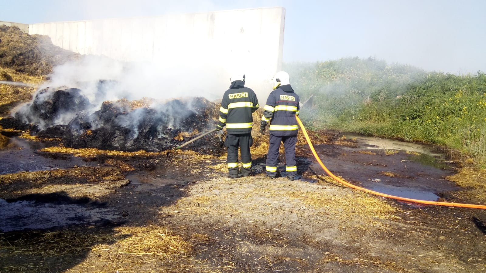 Požár hnojiště (3).jpg