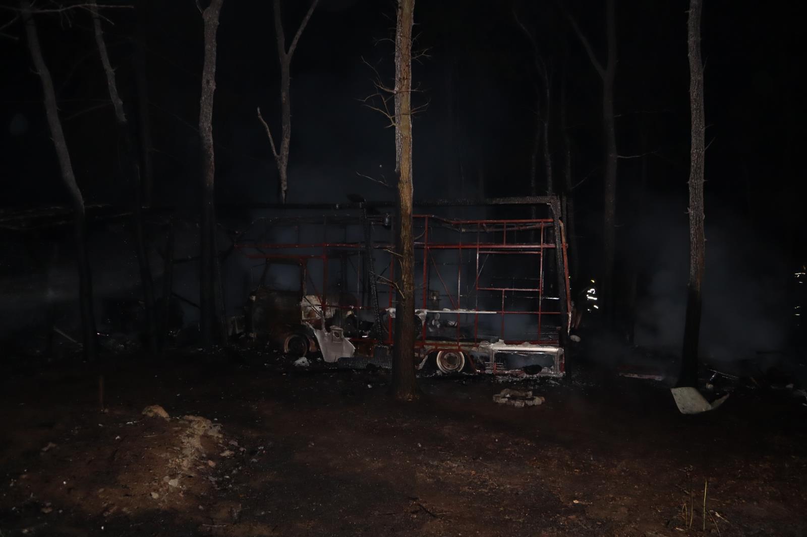 Požár karavanů, Radava - 12. 7. 2021 (1).JPG