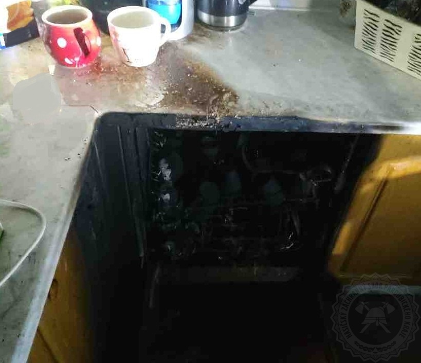 Požár myčky Krouna2 24.11.2021.jpg